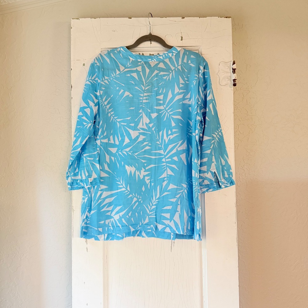 Talbots Womens Blue White Palm Leaf Print Pintuck Cotton Tunic Top Large L - Picture 2 of 6